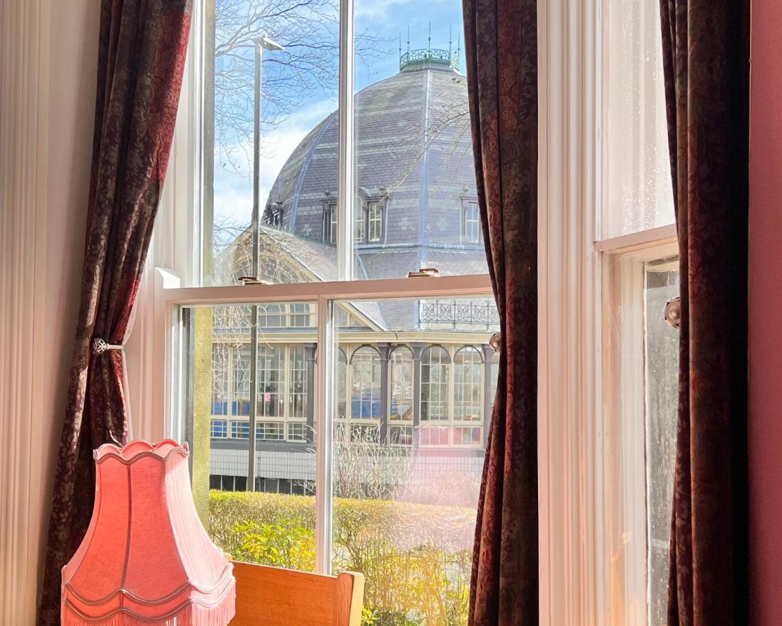 Pavilion View Buxton  Luaran gambar